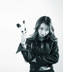 001