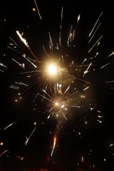 81373