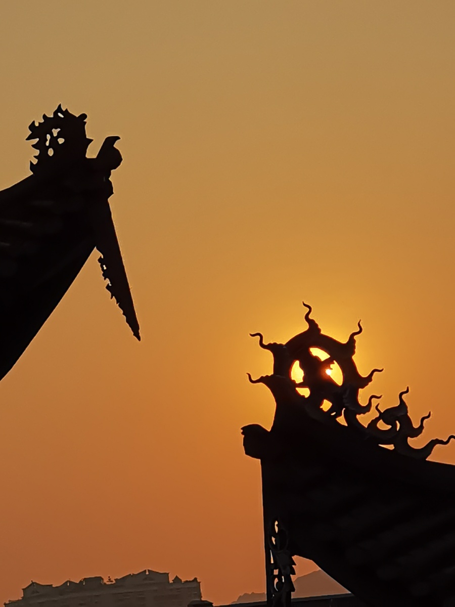 三一教庙顶夕照