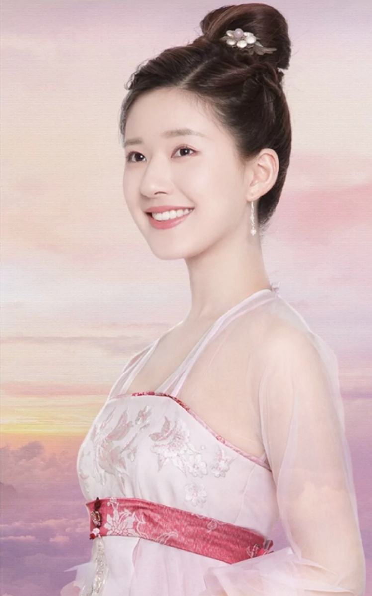 翠衣薄纱如花艳柳眉凤眼俏佳人