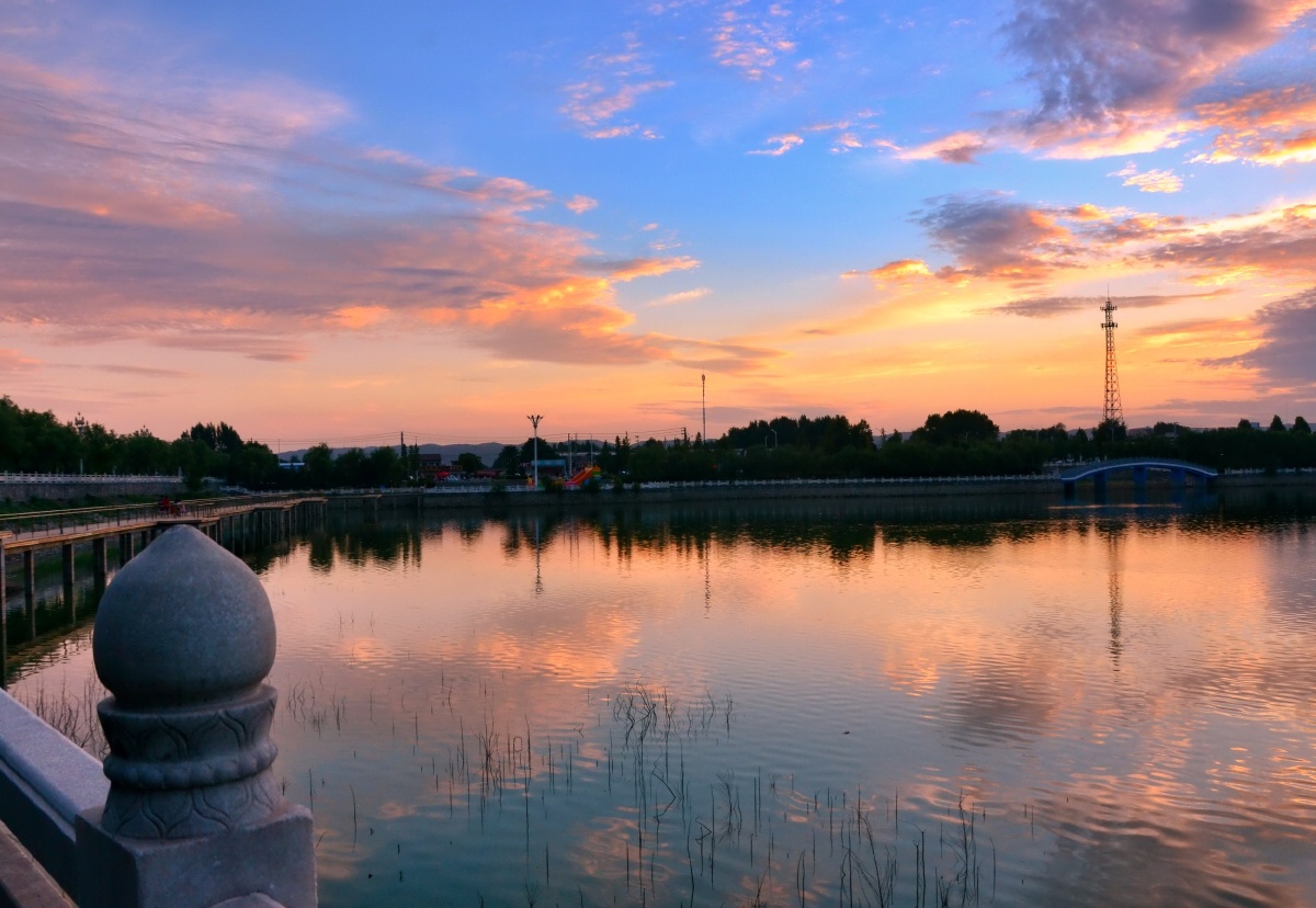 河南济源醉美思礼之万阳湖晚霞美景