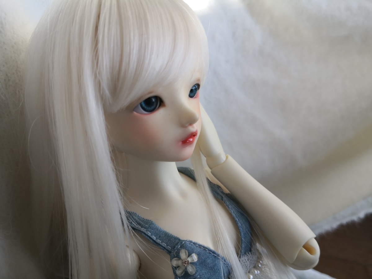 as家小科 1/4真人大小 比芭比娃娃大一点 以可活动关节和逼真的五官被