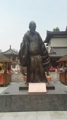 876704