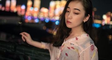 1645921