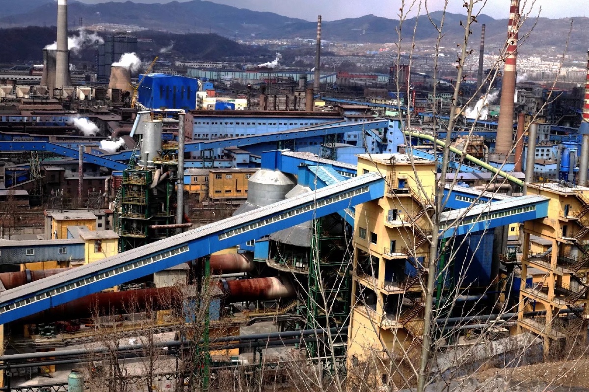 本钢厂区一角摄影沈强