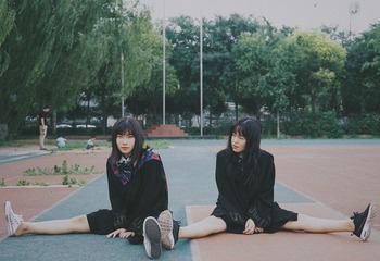 001