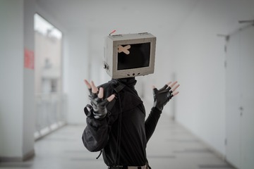 001