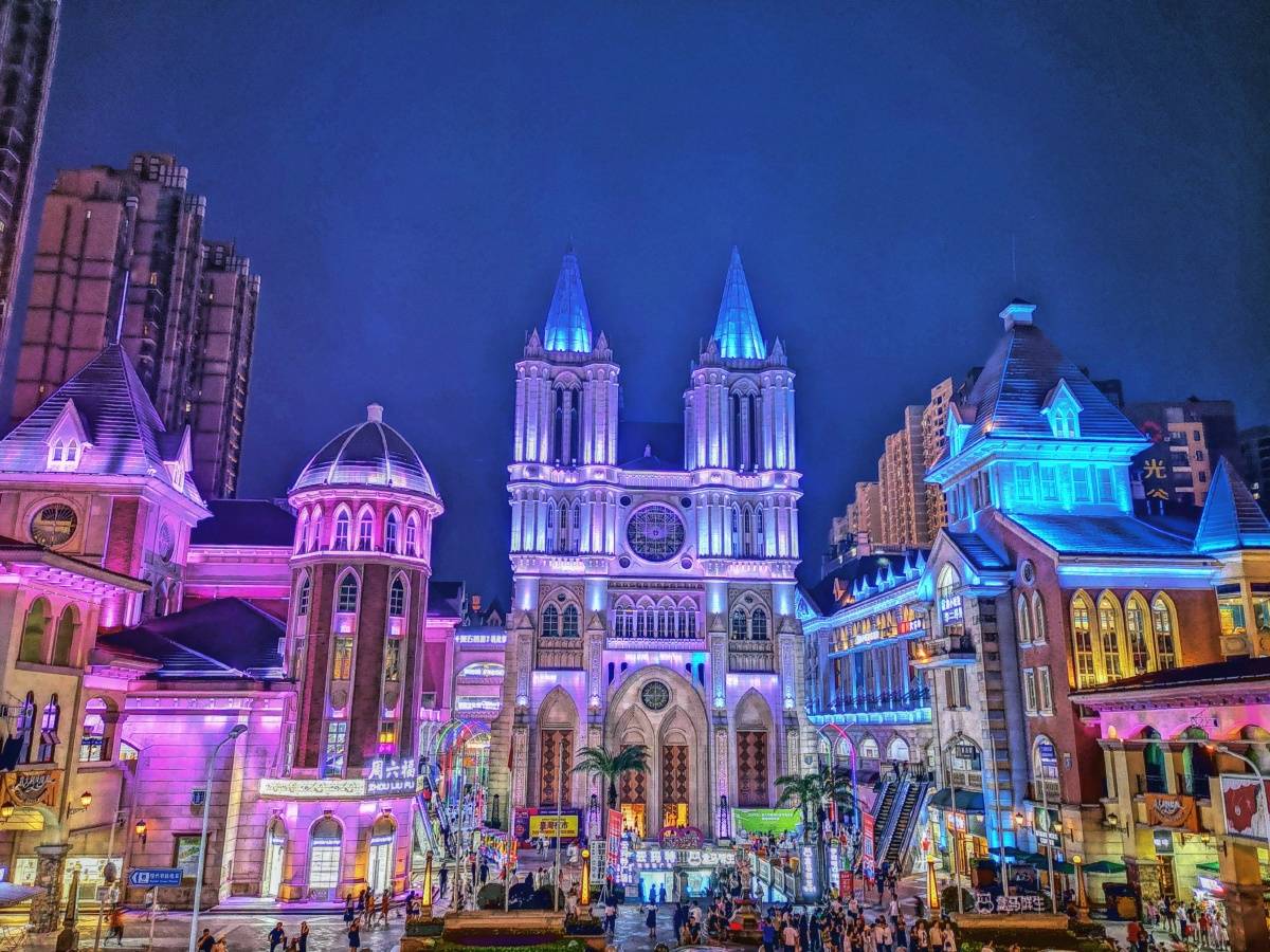 武汉光谷多莫大教堂