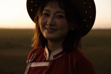 001