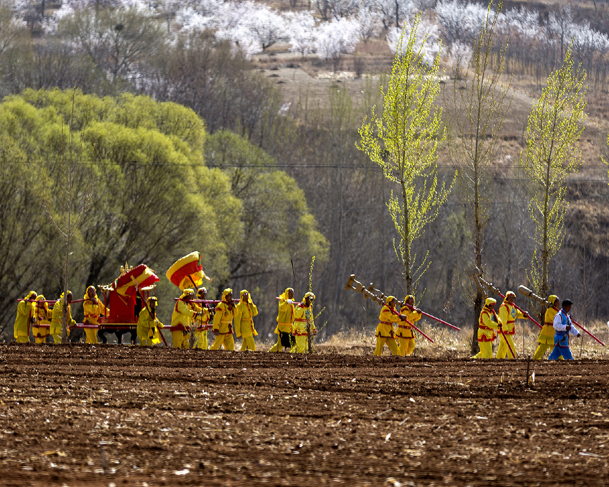拍摄日期:2016年4月9日.卧虎沟乡小北梁.