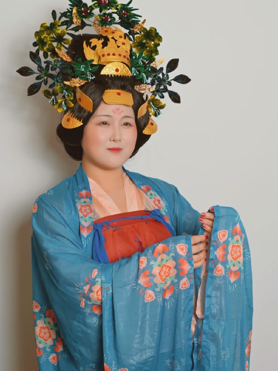 油画般丰饶富丽唐美人