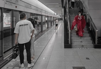 30823