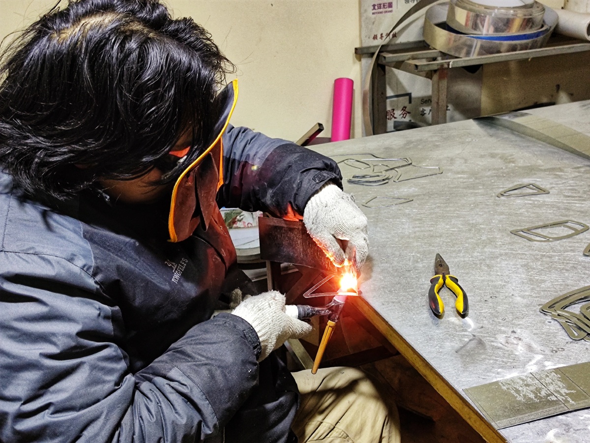 技能,工匠,生产,技术工人,焊接,工艺,金属,金属字,铁艺,冷焊,skilled