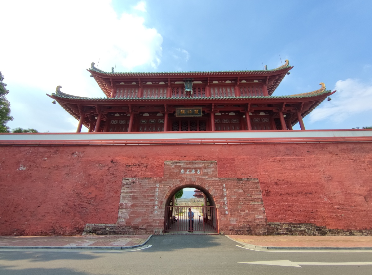 这里是肇庆府衙旧址入口处,始建于1471年.
