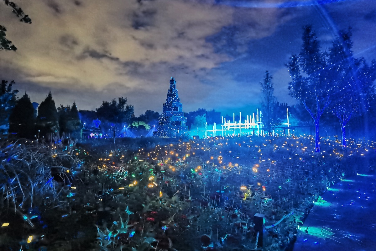 北京玉渊潭公园彩虹夕阳美景和灯光秀