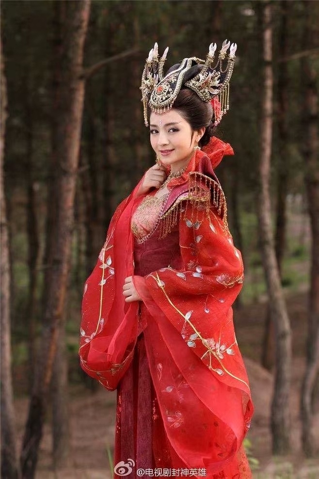 现代古装电视剧 - 香馨月月 - 图虫