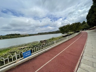 E8B9CE26-C6F9-4F86-8505-6C6C170ADB4A/L0/001