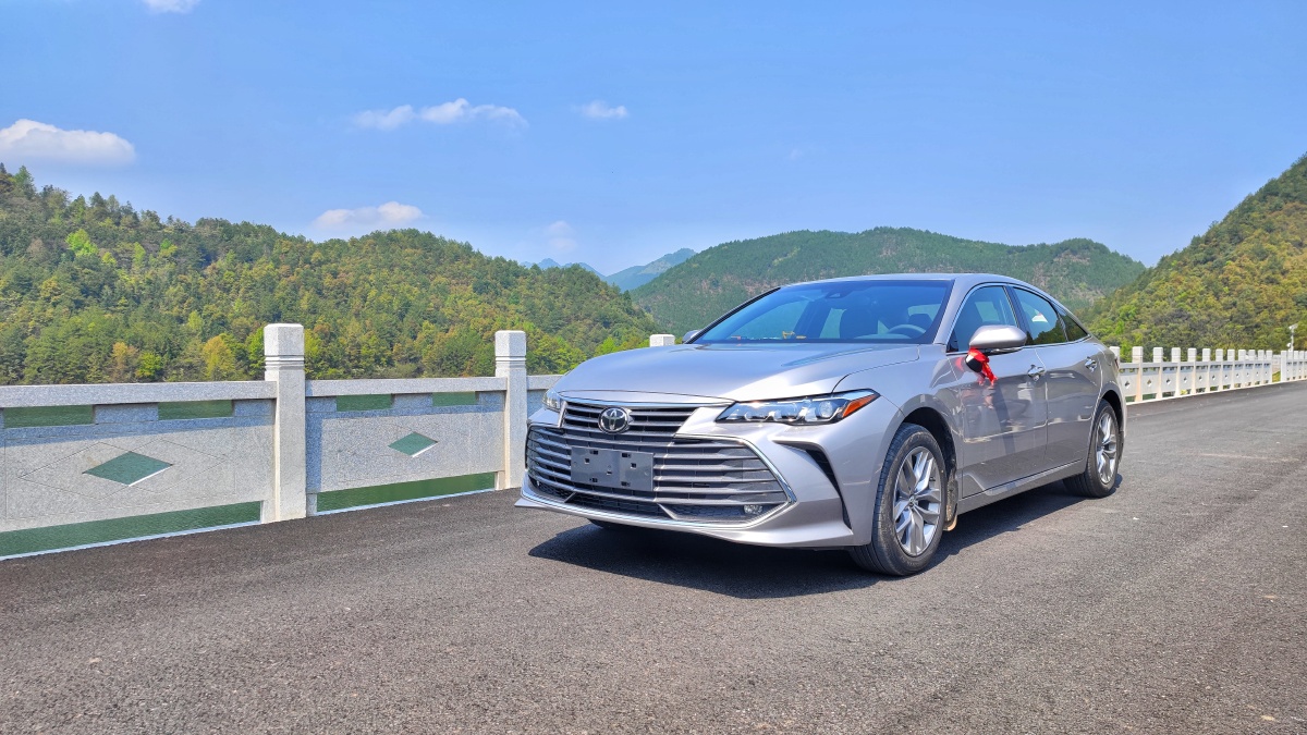 一汽丰田亚洲龙toyota - 周鸣岐 - 图虫