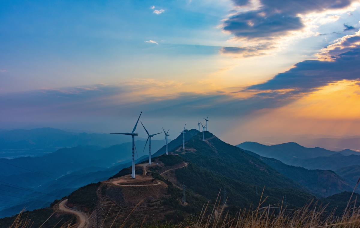 河源缺牙山风电场风车