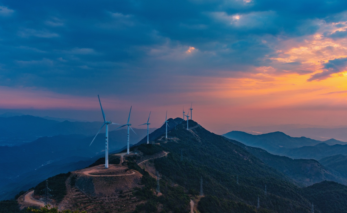 河源缺牙山风电场风车