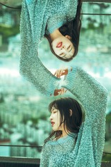 001