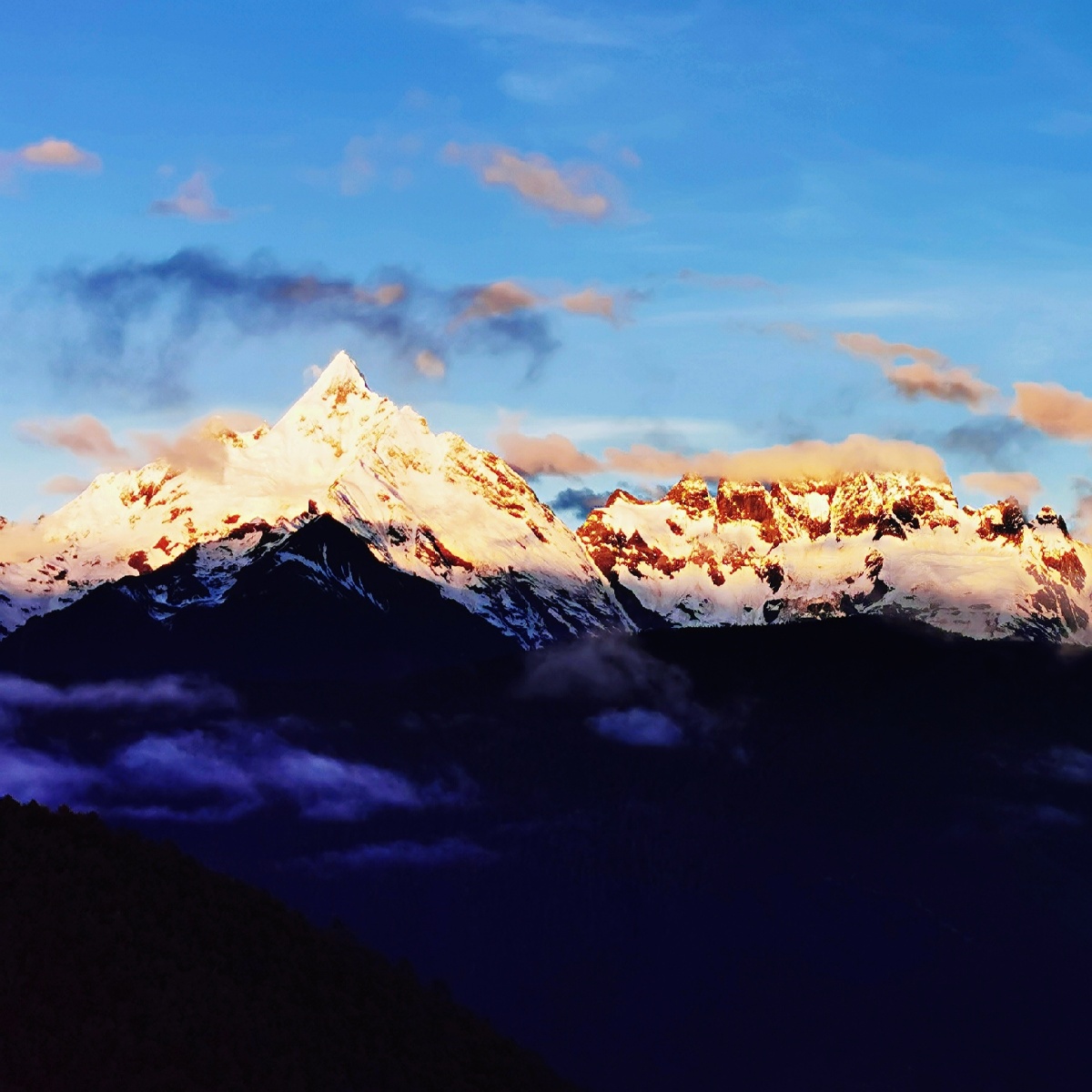梅里雪山神女峰