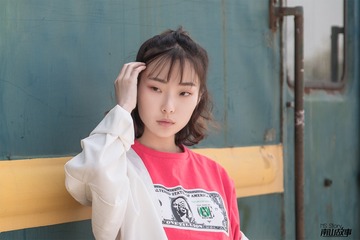 001