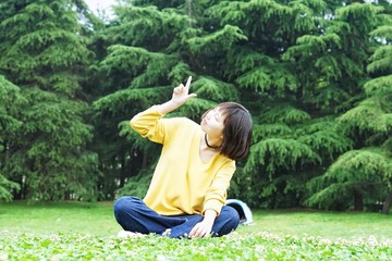 001