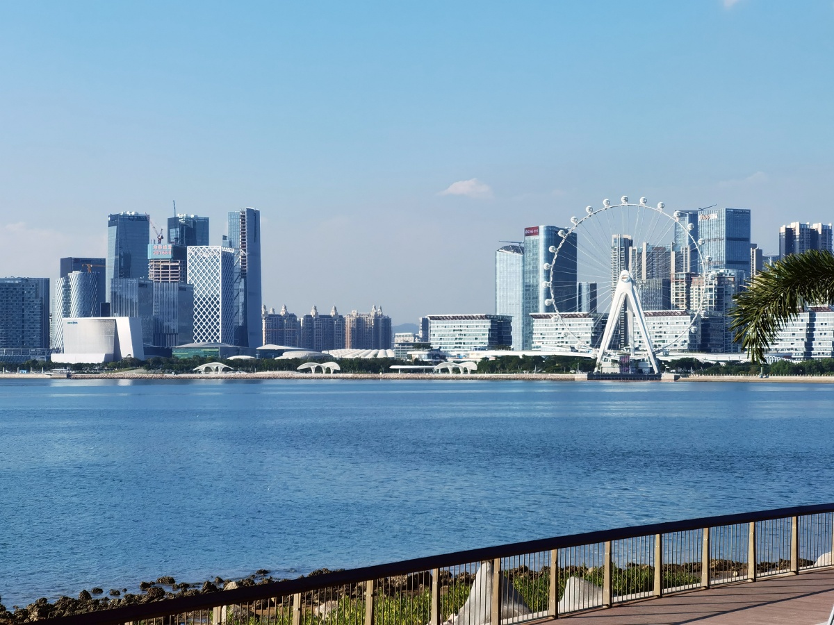 秋天的最后一次看海拍摄于深圳滨海文化公园