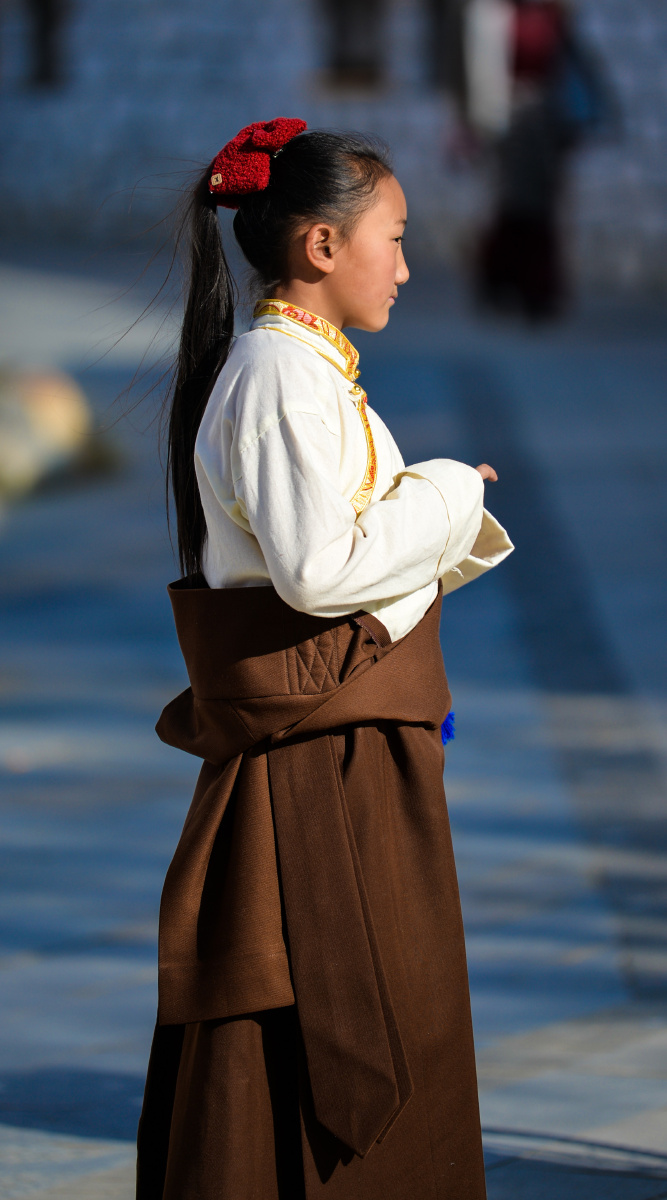 理塘藏族小姑娘 - shangrilapanyu新记 - 图虫