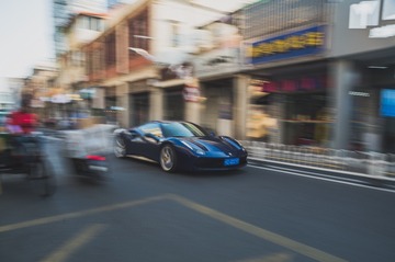 31863
