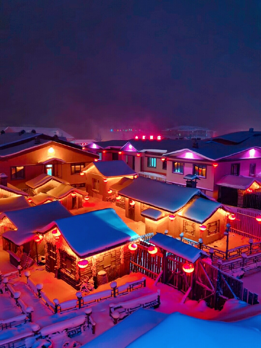 冬天美丽的夜景温暖人的心纪念第一笔收入啊