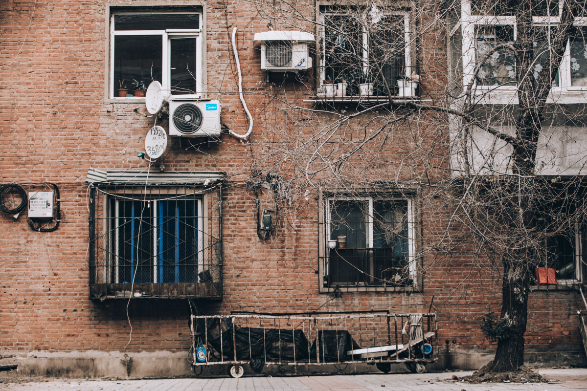 铁西工人村建筑群始建于1952年按照苏联建筑风格及规划布局模式修建的