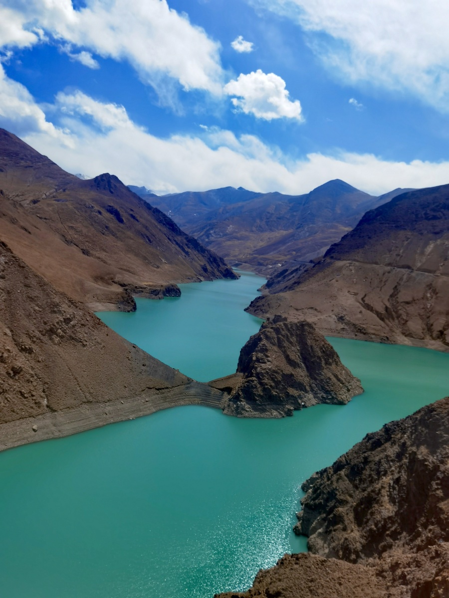 满拉水库满拉水利枢纽工程属原水利部援建项目也是西藏自治区成立30