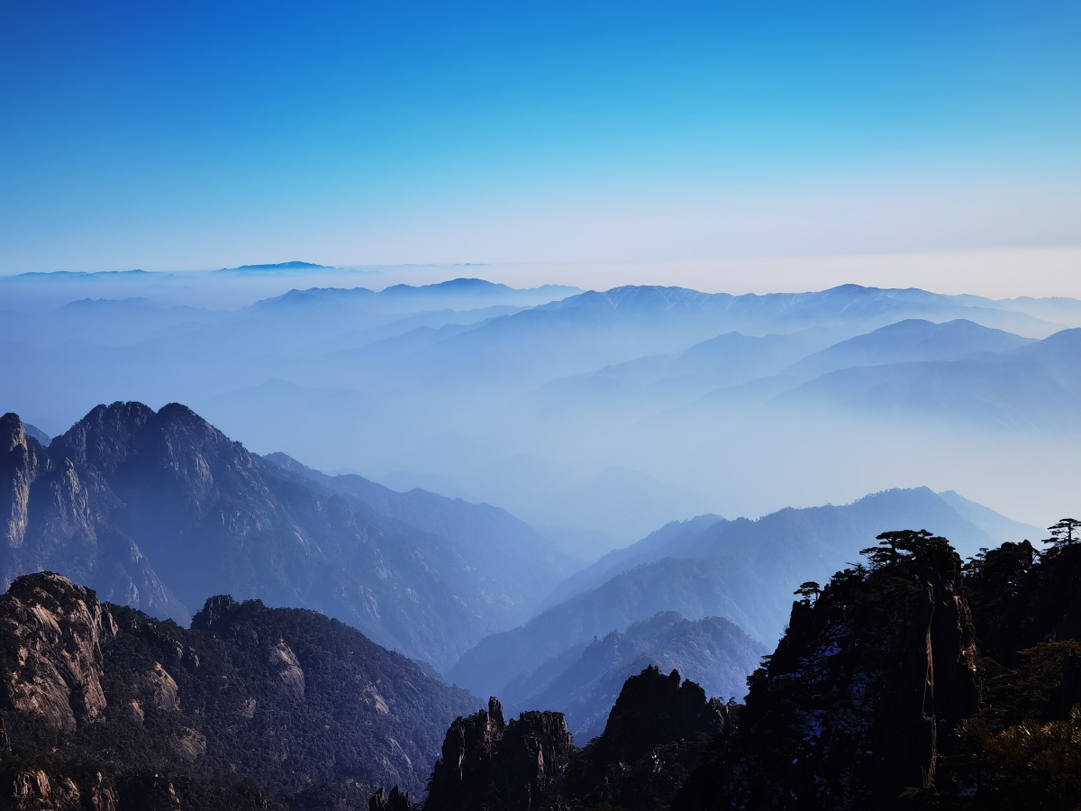 云山雾海如梦如幻人间仙境大美黄山