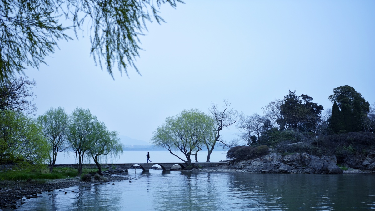 一人独行.