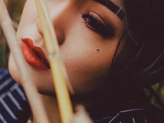 001