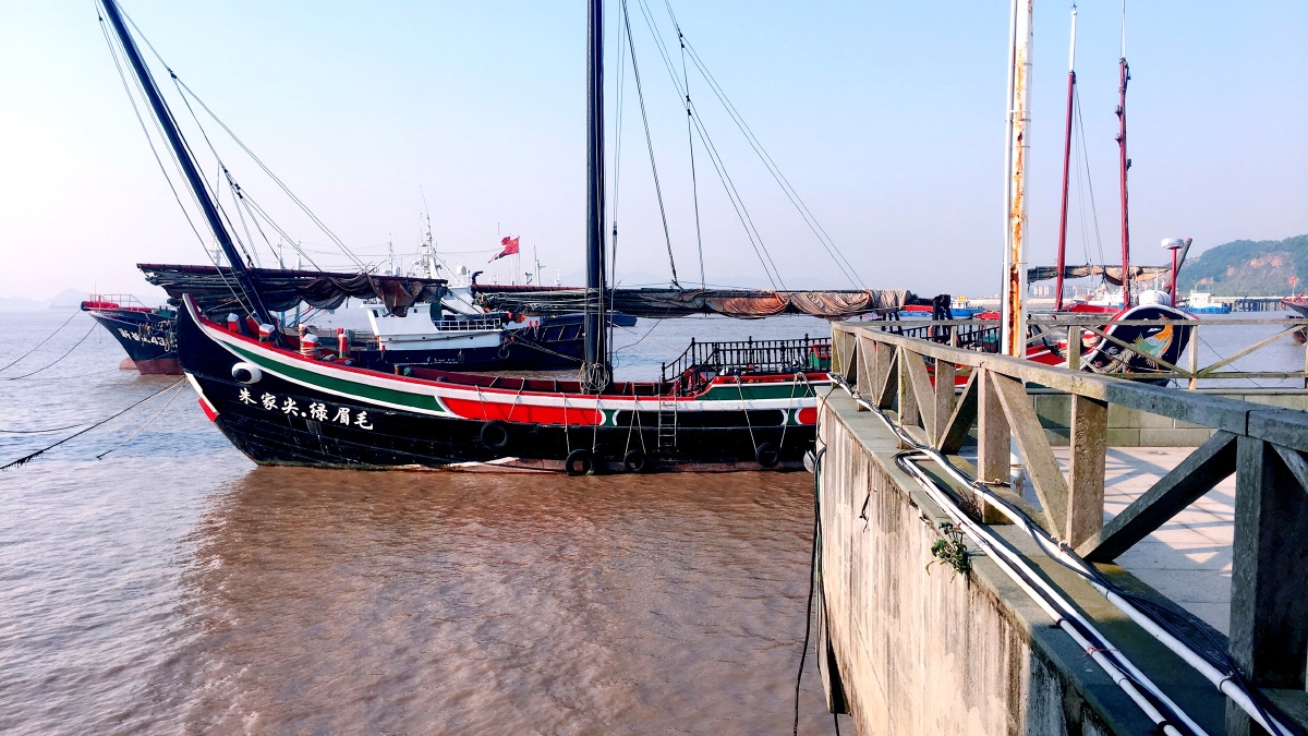 船朱家尖有意思的船名绿眉毛原本大学在海滨城市想着有的是时间到美丽