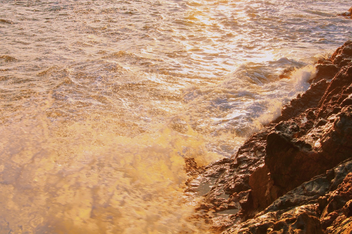 大浪淘沙洗尽铅华力挽狂澜重新出发