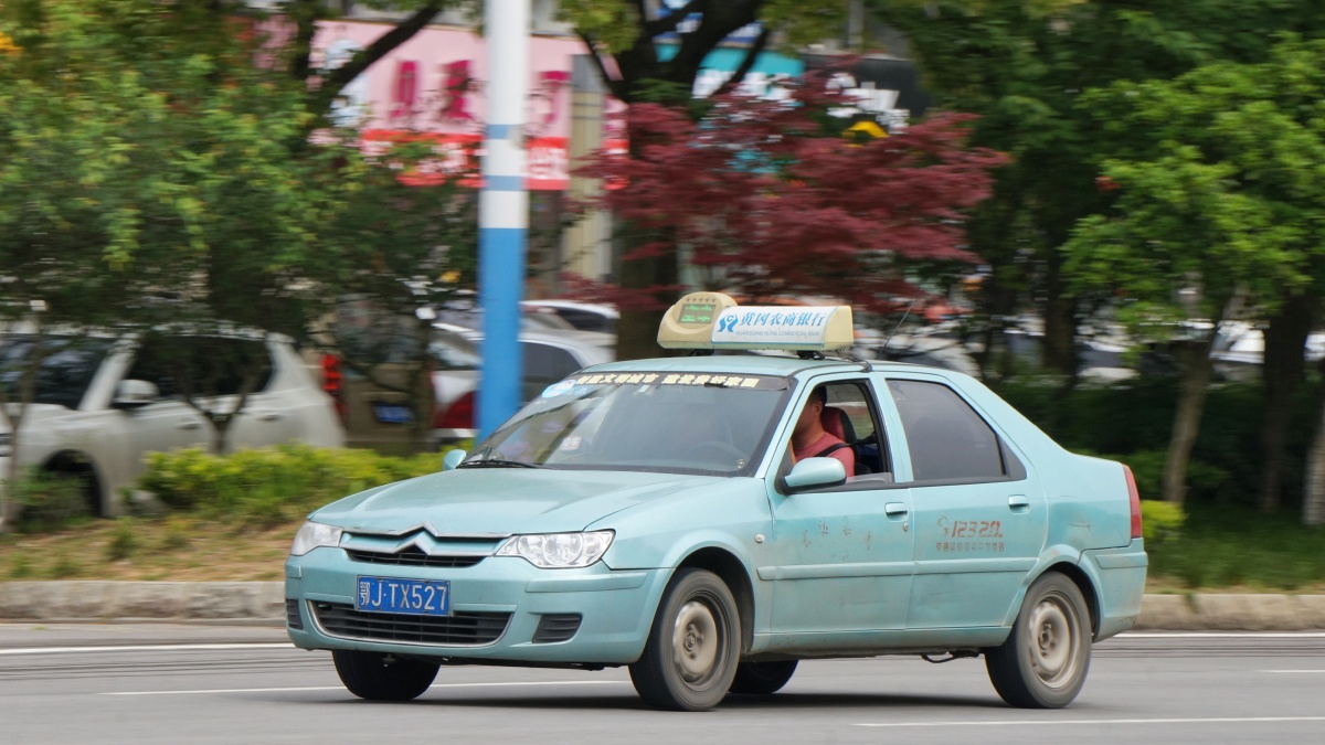 街拍黄石黄冈鄂州出租车
