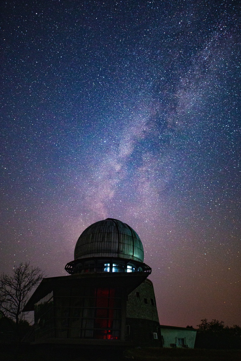 发点久违的星空和星轨了铁山寺天文台还怀念能出去拍照的日子