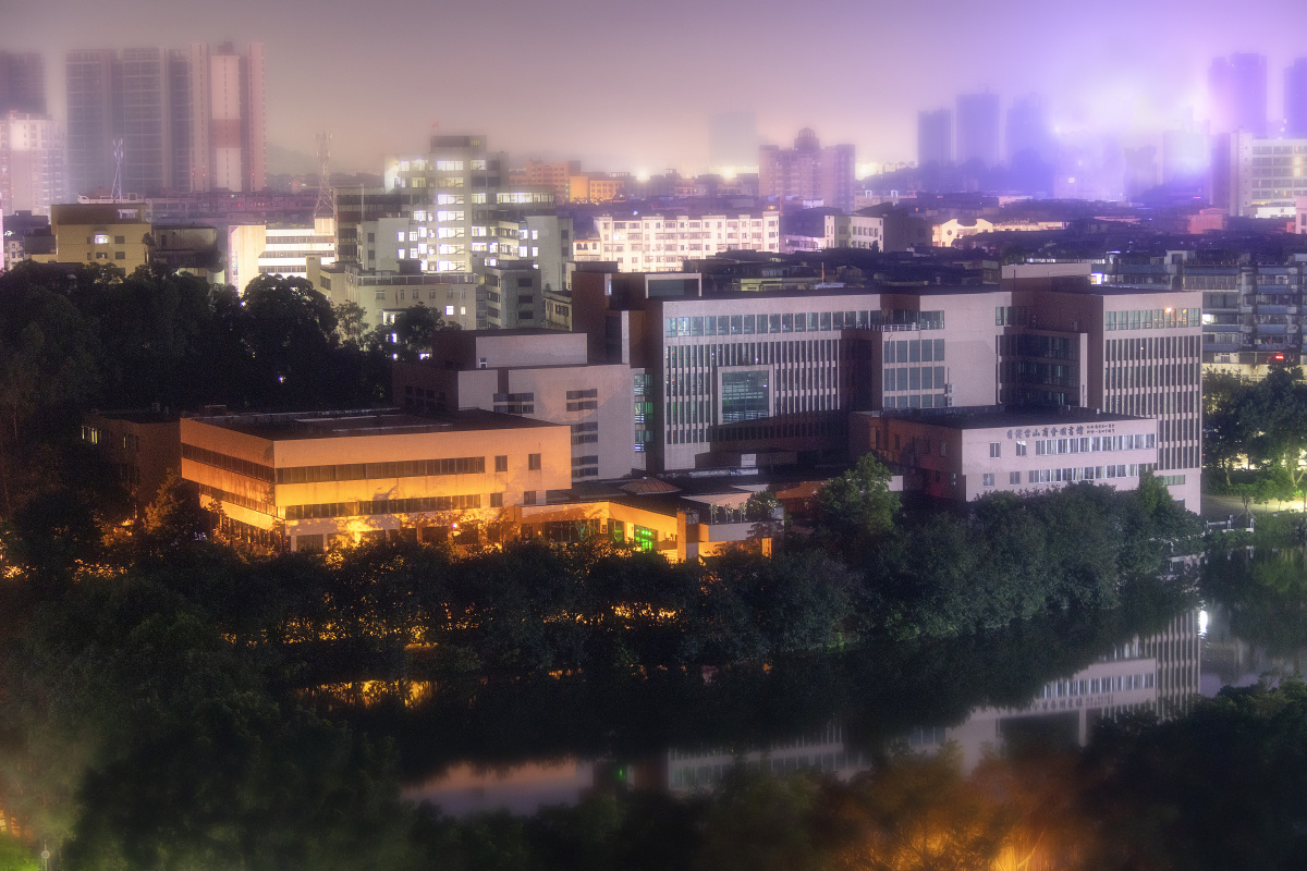 五邑大学图书馆