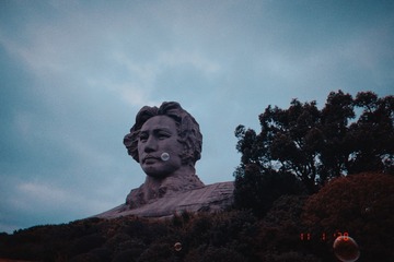 001