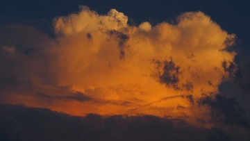 103762