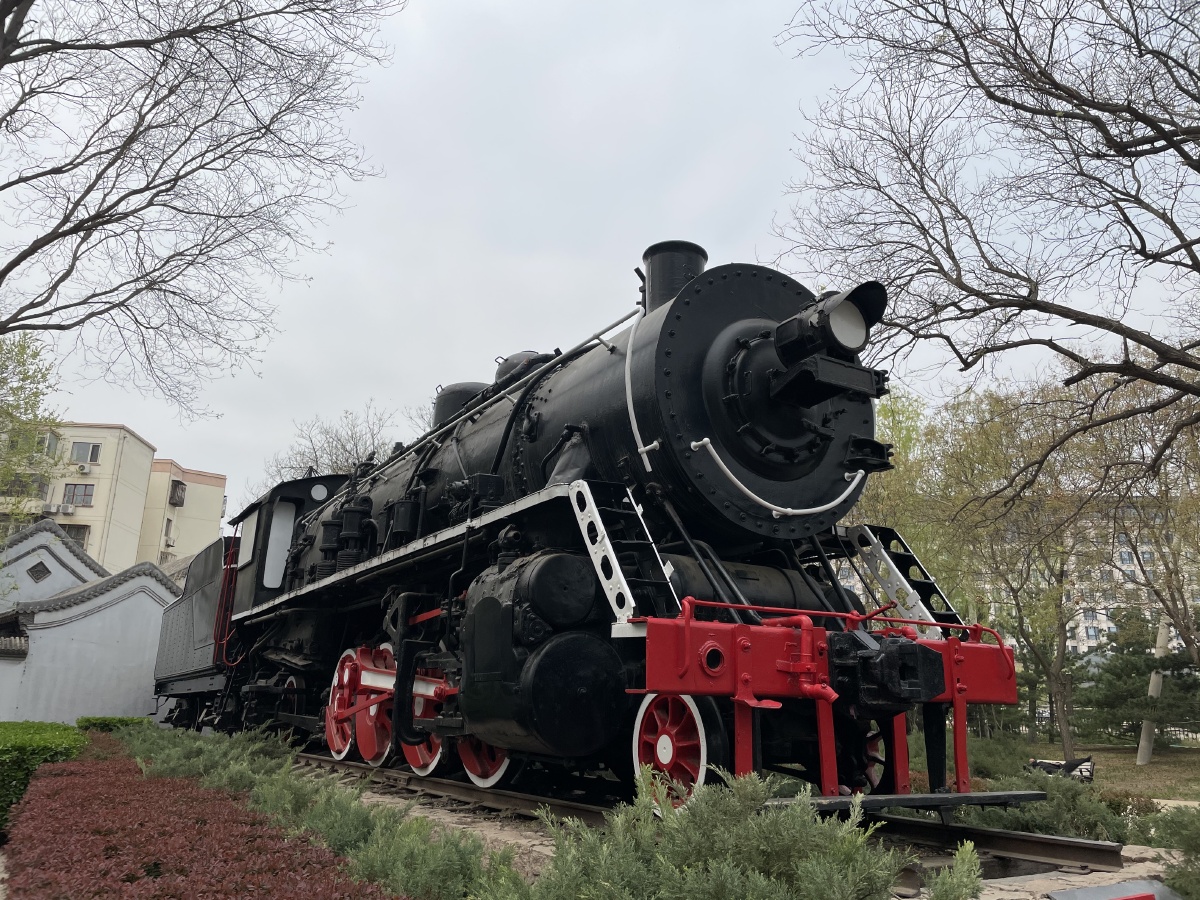 玲珑公园的火车头广场摄于北京