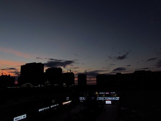 104122