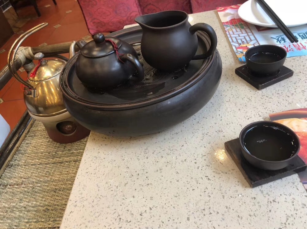 广东人的最爱当然是喝茶了