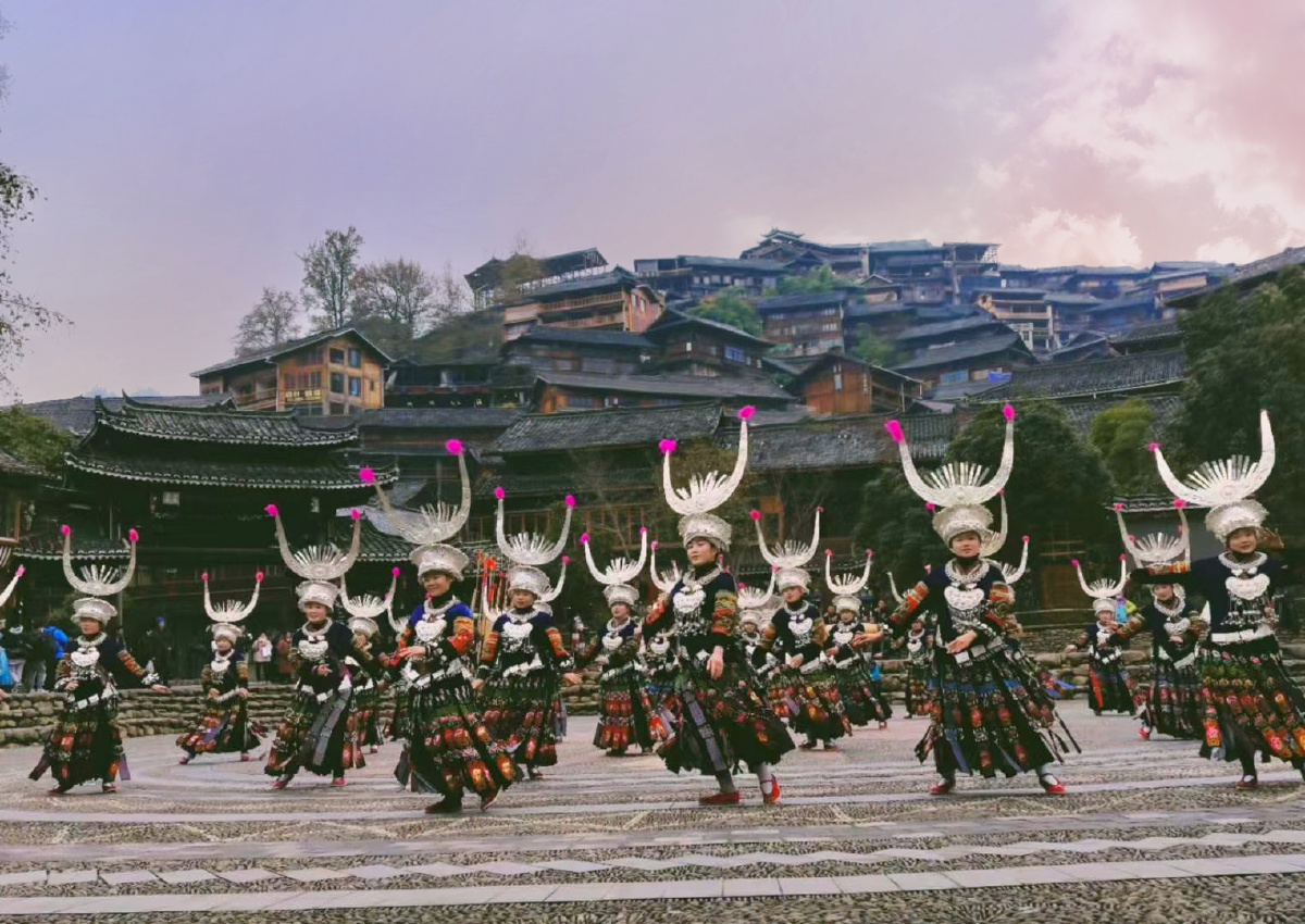 西江千户苗寨人间烟火美色苗族风景