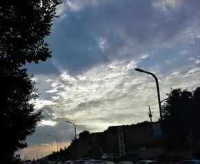 934731