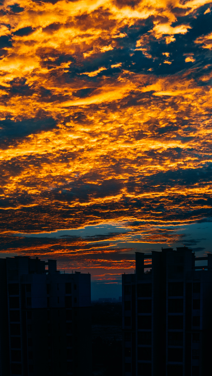 成都早晨的火烧云